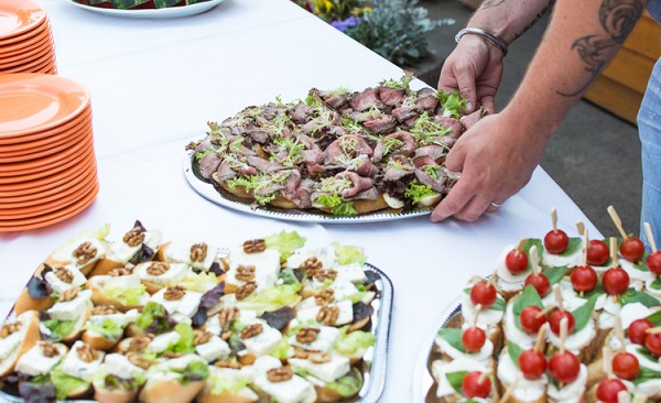 校方打造校園點(diǎn)餐小程序應(yīng)知到哪些?校園點(diǎn)餐小程序怎么樣？