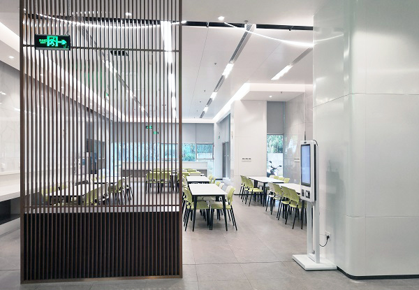 疫情之下，自助點(diǎn)餐機(jī)助力餐廳突圍困境！